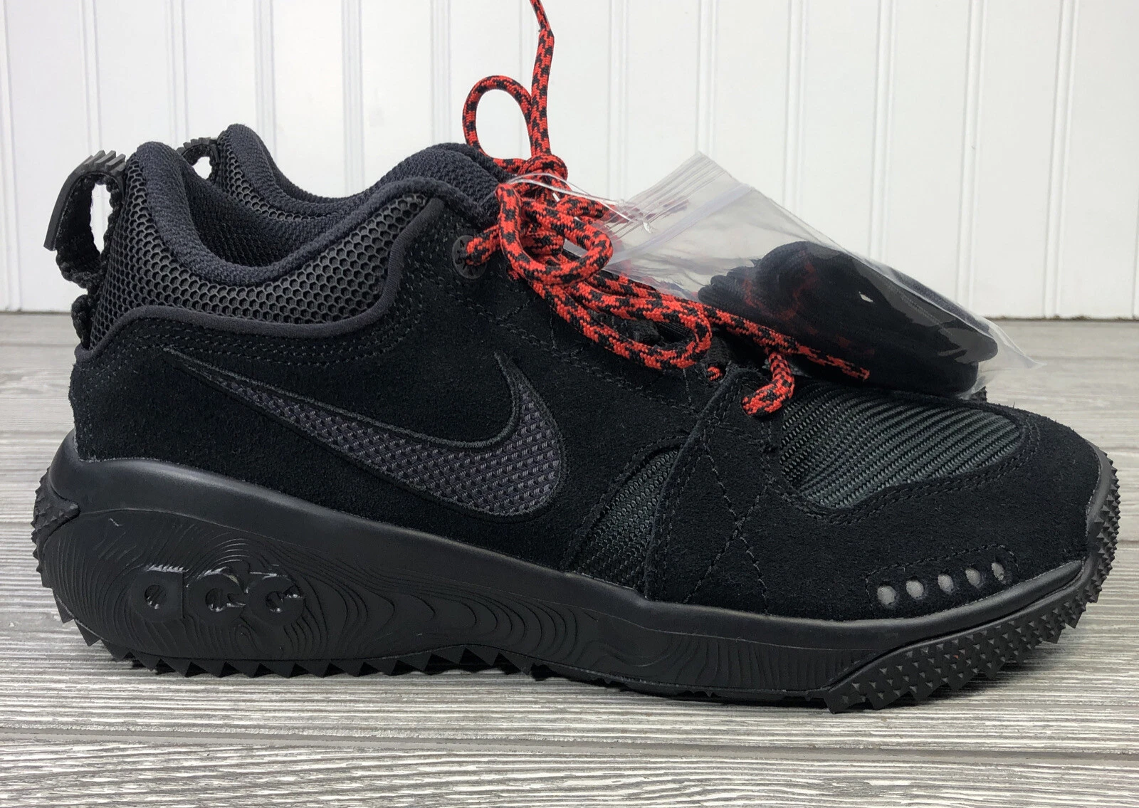Nike ACG Dog Mountain Hiking Trail Shoes Black AQ0916-003 Men's 4.5, Women's 6
