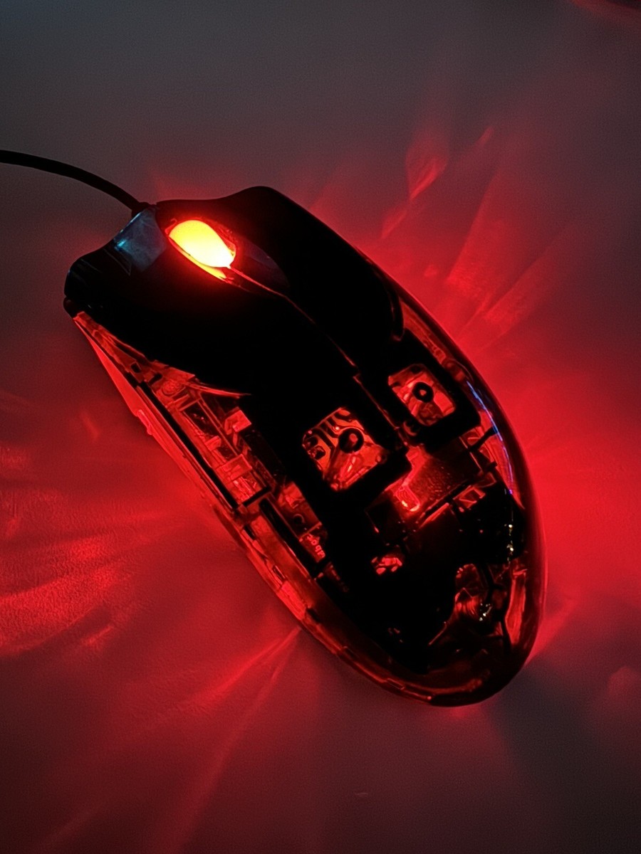Razer Diamondback Chameleon Red 2004 cult classic gaming Razer Diamondback Chameleon Red 2004 cult classic gaming