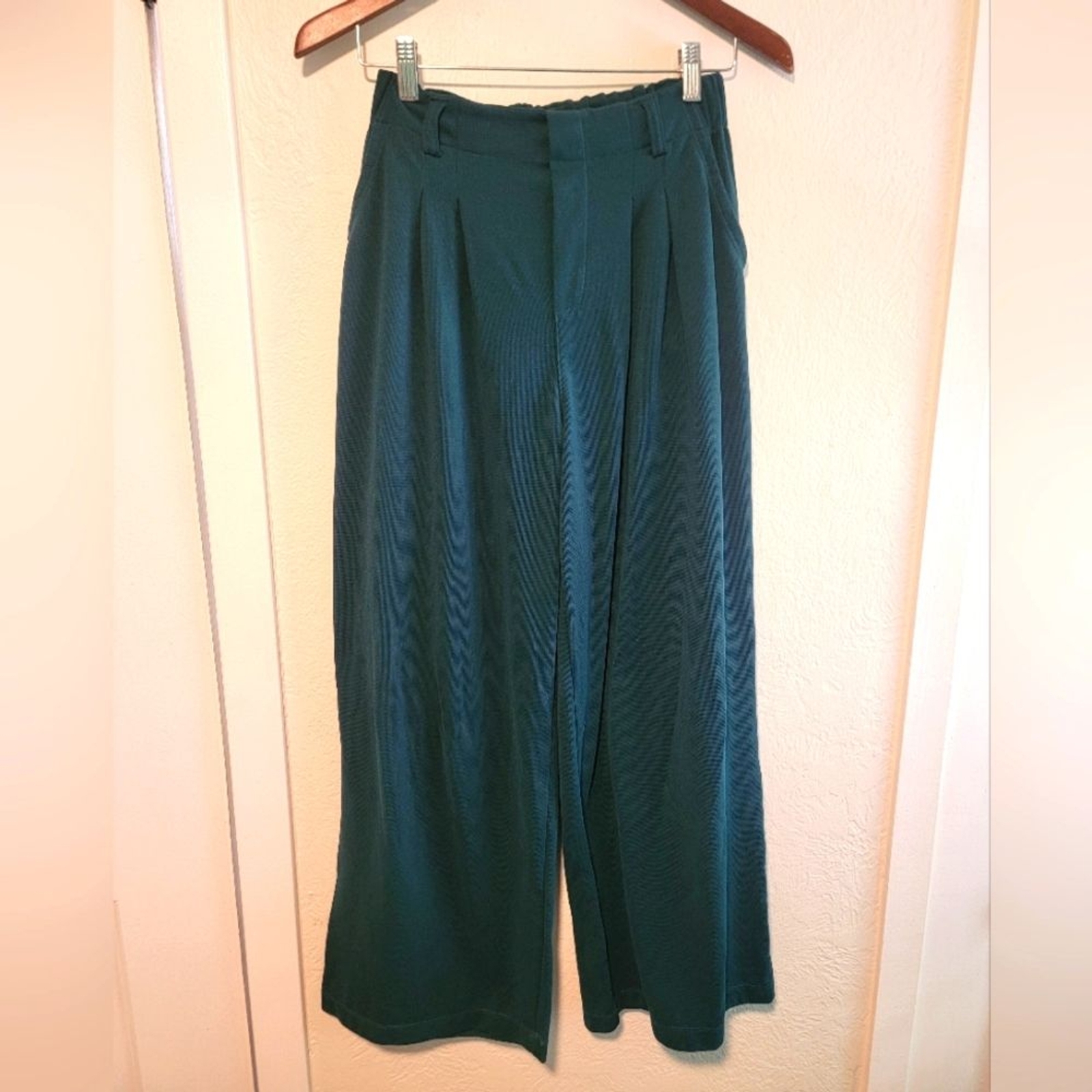 Halara High Waisted Waffle Work Side Pocket Pull On Wide Keg Pant Green Small