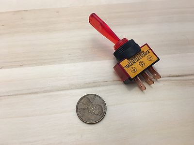 Switchブールとレッド Toggle Switch and Cover - Illuminated (Red) - SparkFun