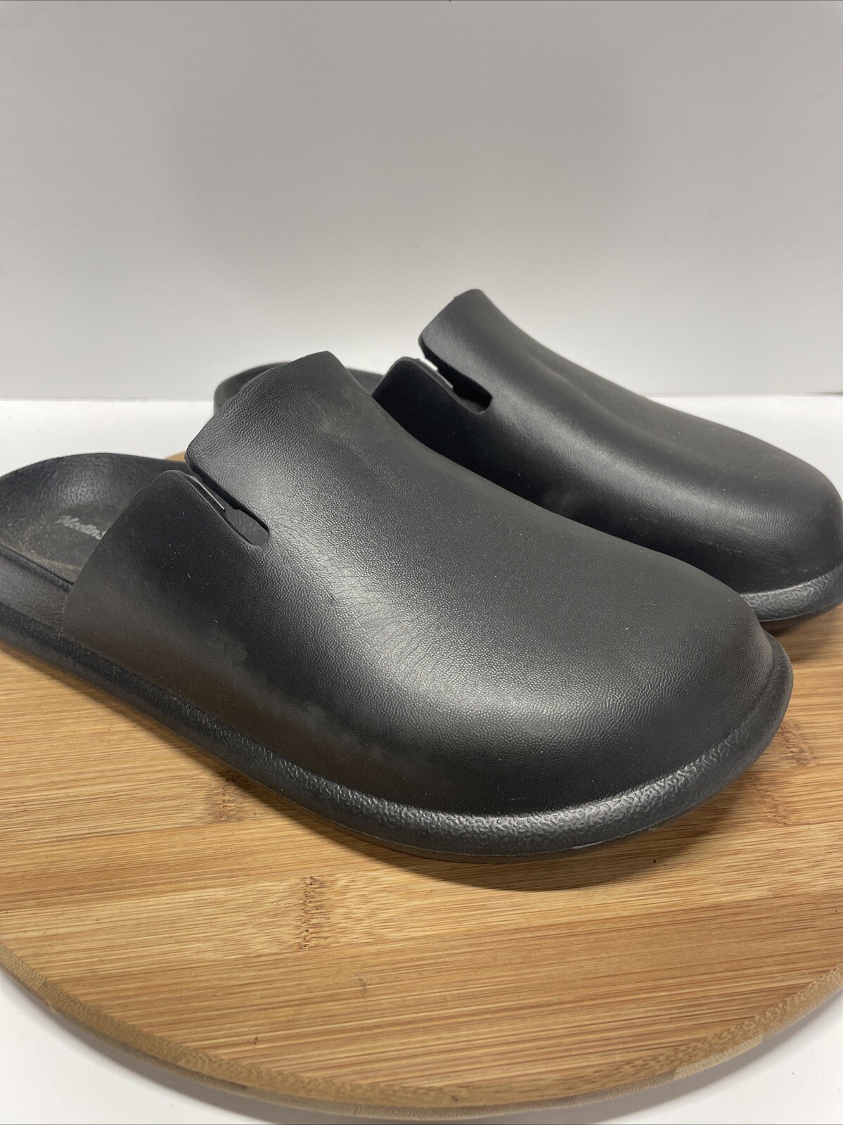 Garden Clogs Waterproof Nonslip Slip On Black Men’s 7 Women 9 Rubber