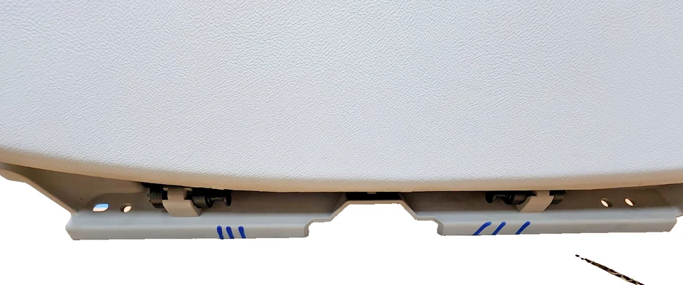 2006–2011 Hyundai Azera Glove Box Compartment Assembly OEM 84540-3L000 - Image 2 of 4