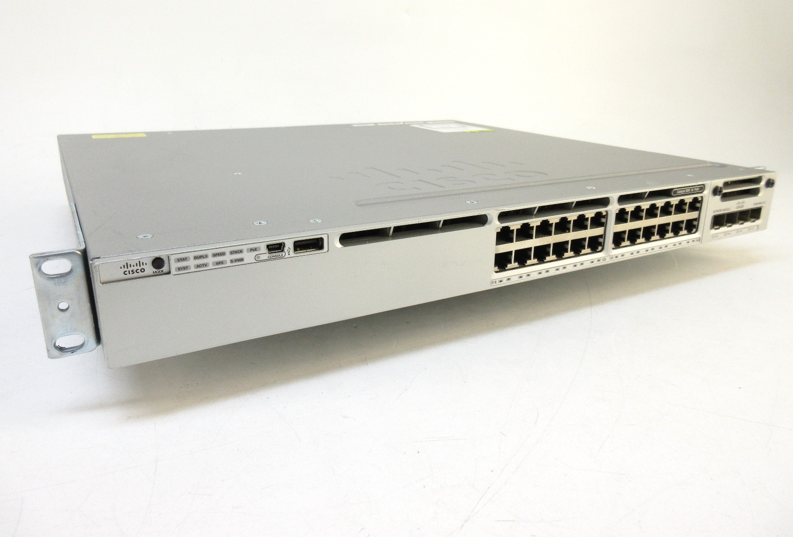 Cisco WS-C3850-24P-L 3850 24-Port PoE+ Gigabit Ethernet Switch w/ Ears, 2x PSU
