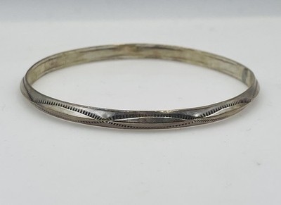 Vintage Navajo Sterling Silver Beveled Ornate Narrow Bangle