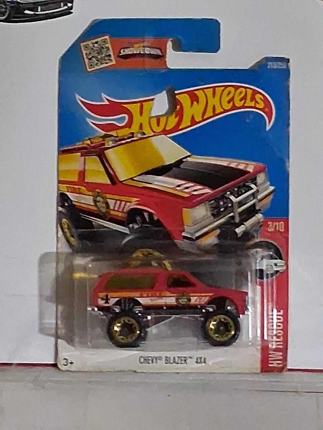 Hot Wheels 2016 HW Rescue 3/10 Chevy Blazer 4x4 Red B29