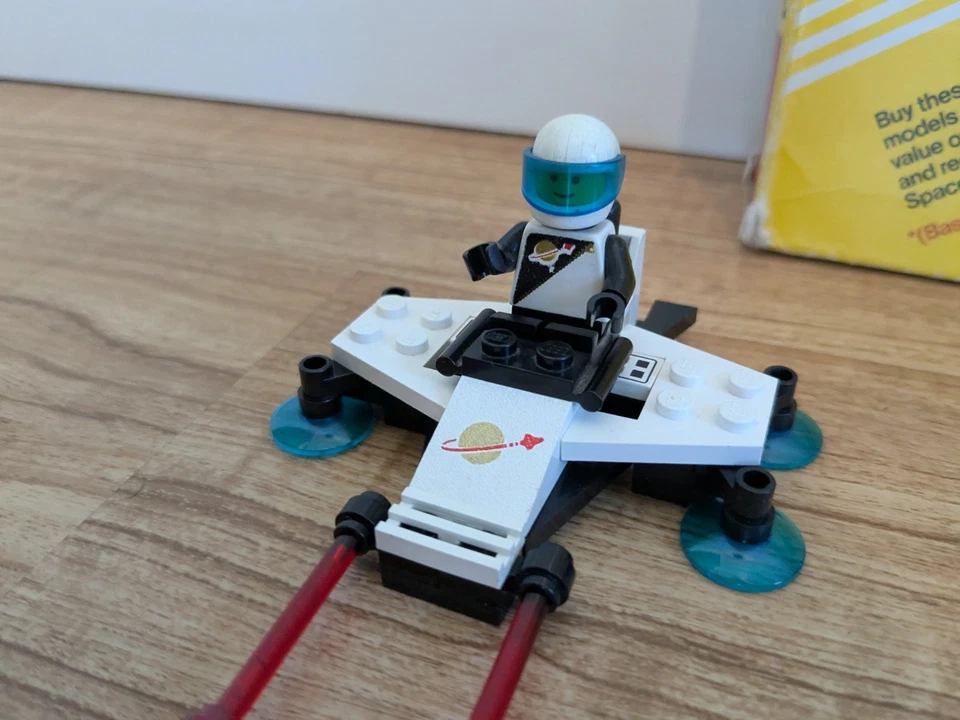 Legoland Triple Pack - 1974 - 100% Complete Airport, Forestmen, Futuron w/Box - Image 3 of 4