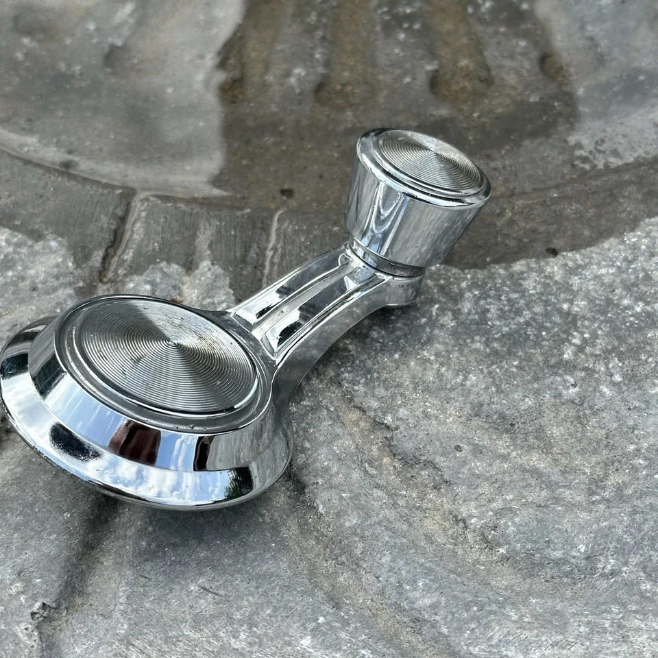 DE COLECCIÓN Nuevo OEM 9702934 GM1962-1967 CHEVY CORVETTE PAR DE MANIVELAS DE VENTANA Foto 3 de 4