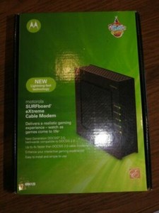 Nouveau Motorola SURFboard SB6120 (545101-011-00) 199.68 Mbps, 3 pièces