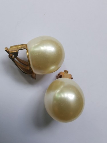 Boucles D'oreilles Anciennes Clips - Cabochon Bombé Avec Perle Blanche - État Vintage