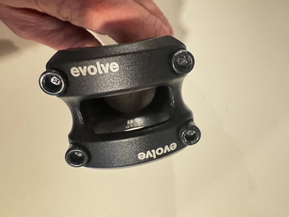 RACEFACE Evolve XC 31.8mm bar, 100mm, 5 deg, 1 1/8 Bicycle Stem RETRO Graphics! - Image 2 of 4