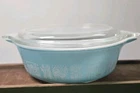 Vintage Pyrex #471 Turquoise Amish Butterprint Round 1 Pt Casserole Dish w/ Lid
