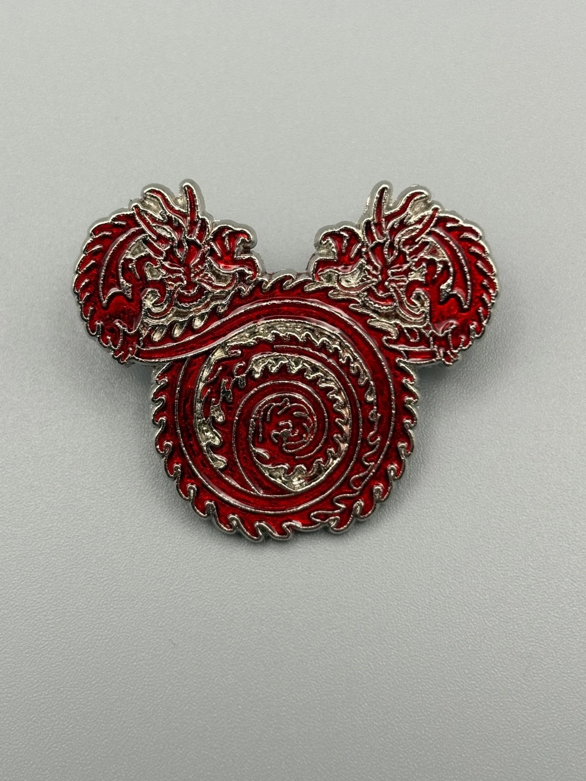 DISNEY TRADING PIN * DRAGON * MICKEY MOUSE ICON