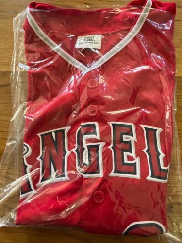 MIKE TROUT JERSEY #27 NEW IN BAG XL RARE ANGEL STADIUM GIVEAWAY Size YOUTH XL - Foto 1 di 2
