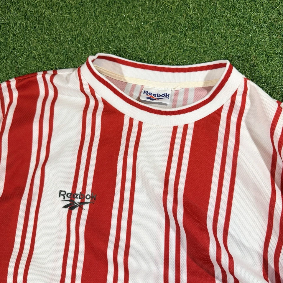 CAMISA DE FUTEBOL REEBOK RETRÔ VINTAGE ANOS 90 CAMISA VERMELHA E BRANCA tamanho GG - Imagem 2 de 4