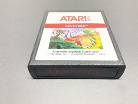 Atari 2600 Centipede Game and Manual  Tested
