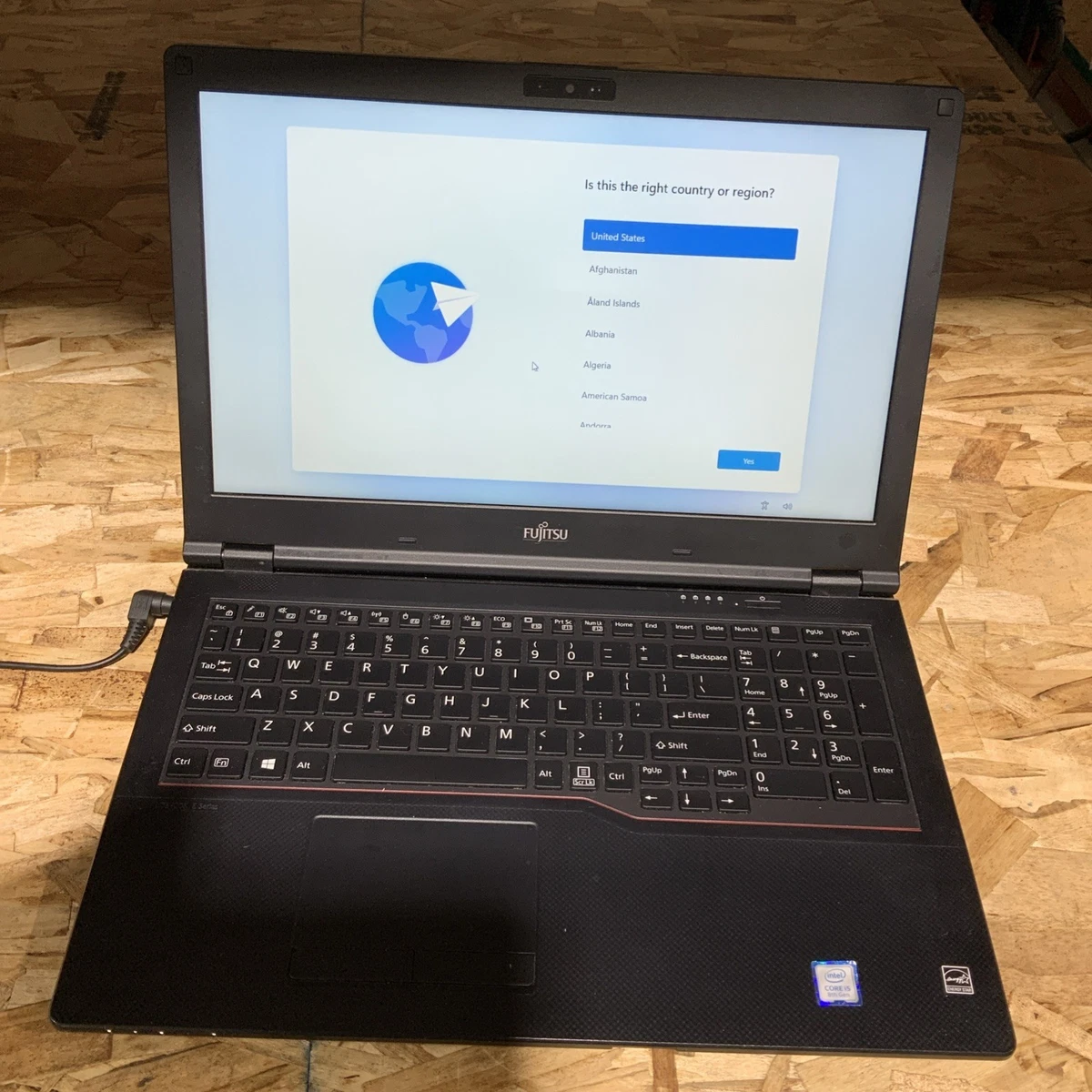 Fujitsu 8 GB RAM PC Laptops & Netbooks 256 GB SSD Capacity for