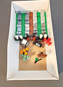 LEGO Games: Monster 4 3837 w/ Manual Rules & Box Missing Brown Head & Spider Leg