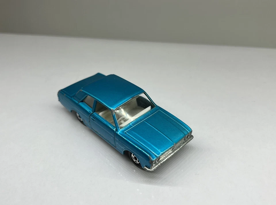 Vintage Lesney Matchbox Superfast #25 BLUE FORD CORTINA GT with Original Box - Image 4 of 4