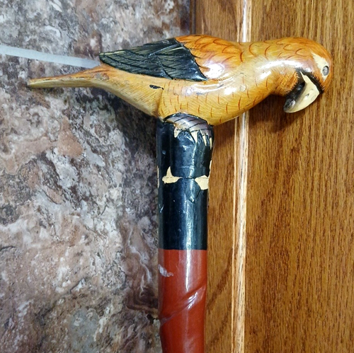 Ancienne canne à pied perroquet en bois sculpté art populaire vintage 35,5" - Photo 4/5