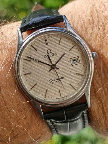 Omega Seamaster Brest Stunning Texture White Dial Mens Watch Circa 1982