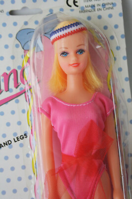 VINTAGE 90'S BEAUTIFUL DIANA GYMNAST DOLL 11.5