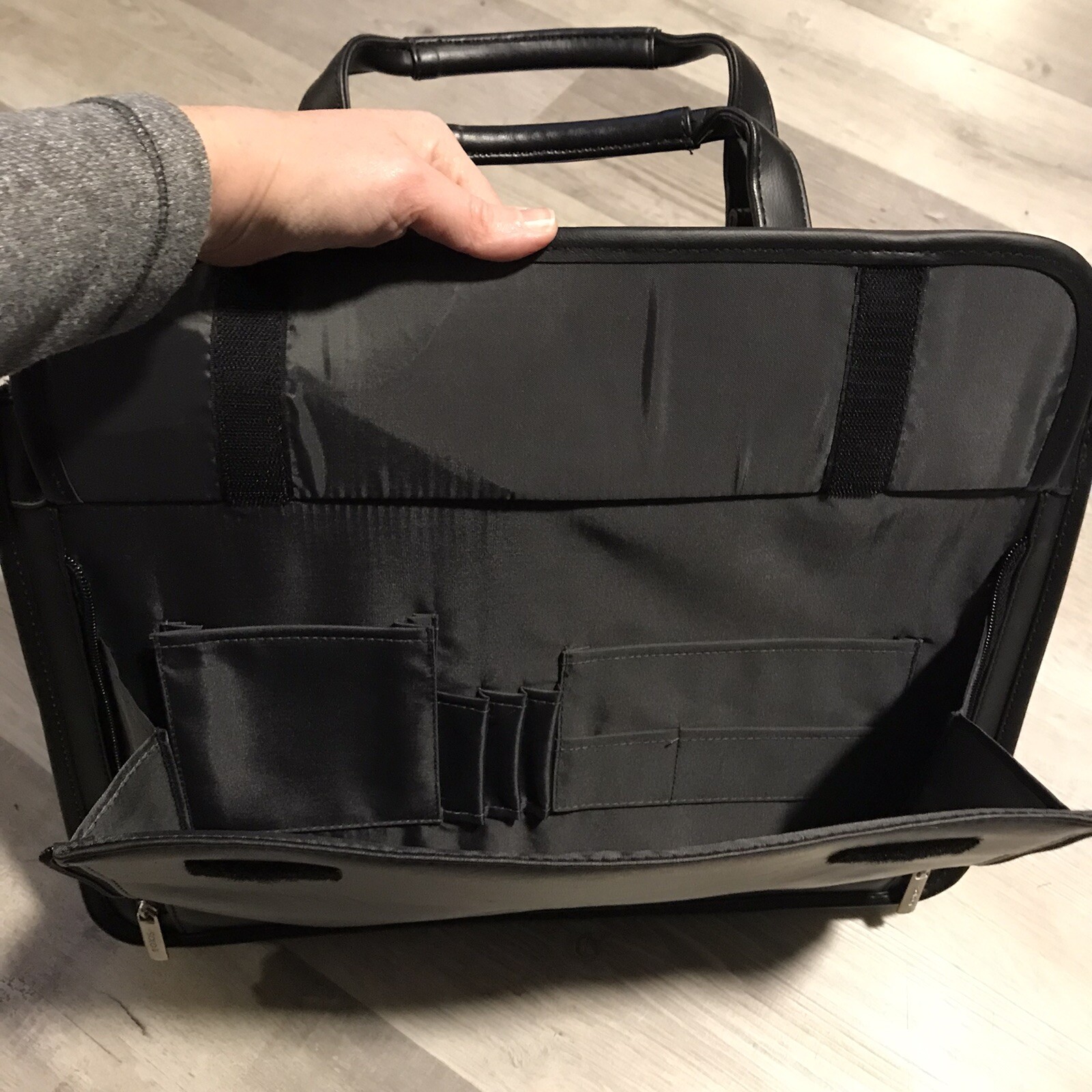 Solo Leather Laptop Crossbody Messenger Bag Briefcase… Gem