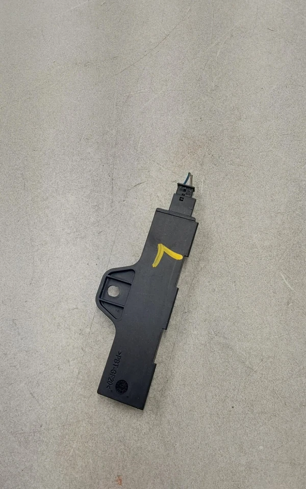 Sistema de entrada sem chave antena BMW X3 2011-2016 FABRICANTE DE EQUIPAMENTO ORIGINAL 9220832-02 - Imagem 4 de 4