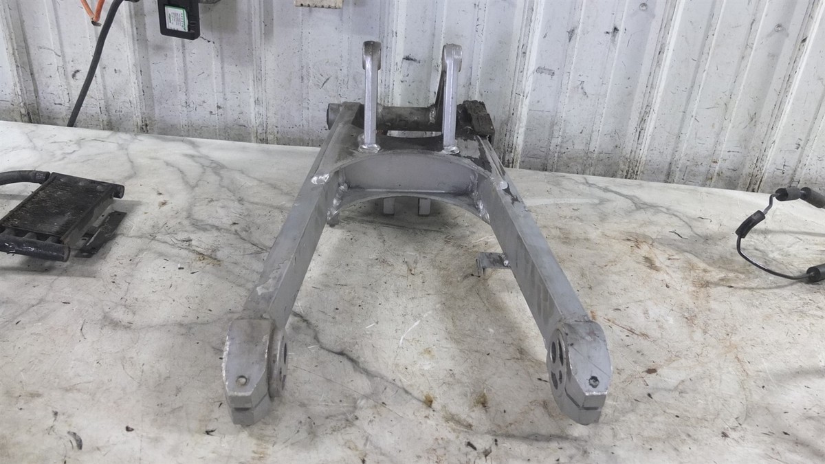 86 Kawasaki ZX1000 ZX 1000 Ninja Swingarm Swing Arm | eBay