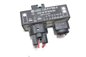 VW Golf 4 Bora Steuergerät Lüfter Kühlerlüfter Lüftersteuergerät 1J0919506Q
