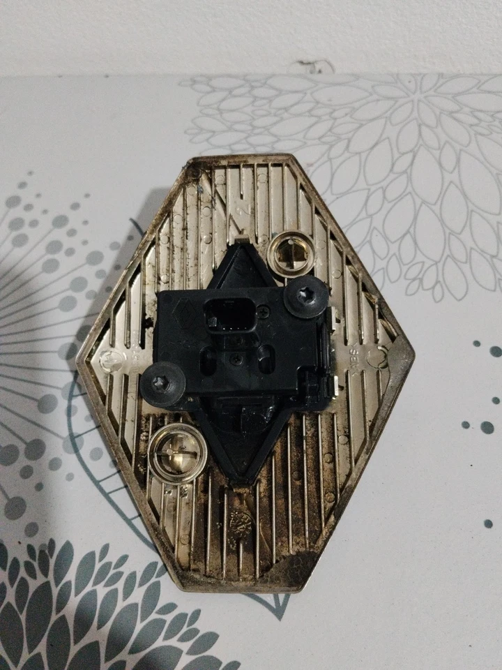 TELECAMERA POSTERIORE PER RENAULT Megane Serie 284427774R (15>) - Immagine 3 di 4