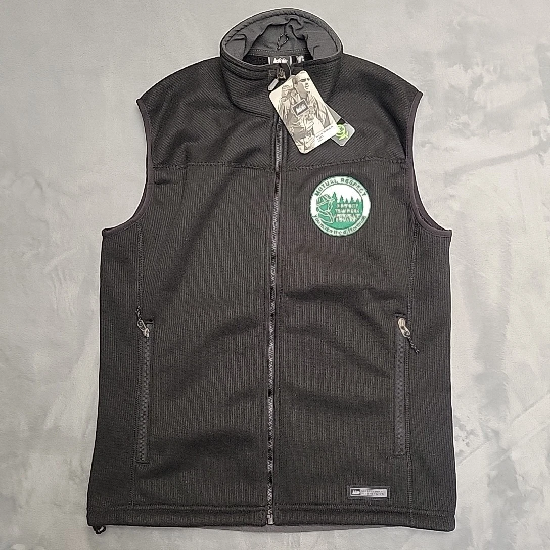 REI Muir Woods Vest Men Medium Black Full Zip Fleece Outdoor Hiking Gorp READ