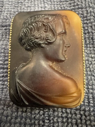 Antique Vintage Estate Costume Jewelry Cameo  Pin