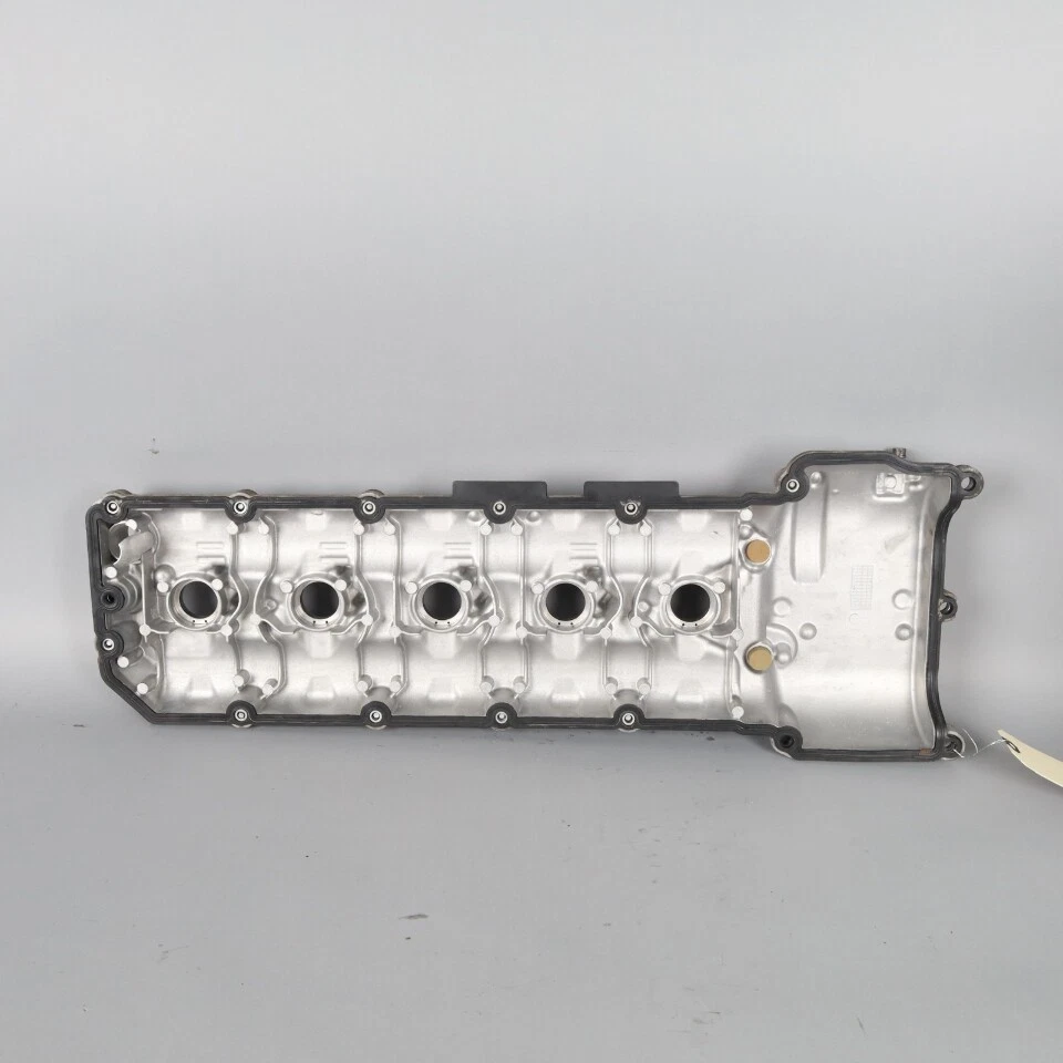 2006-2010 BMW M5 M6 S85 Left Engine Valve Cover 11127891022 OEM Used - Image 2 of 4
