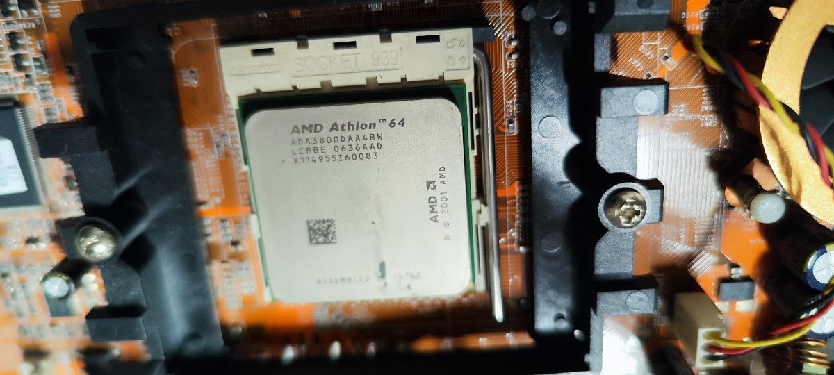 Athlon 64 3800、Socket 939 マザーボード、メモリセット Amazon.com: AMD Athlon 64 3800+ Processor Socket 939 : Electronics
