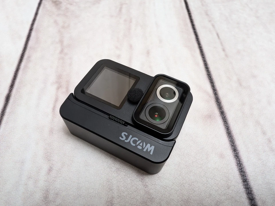 SJCAM SJ 20 Dual Lens Action Cam + Impugnatura con Batteria Lunghissima Durata - Imagen 4 de 4