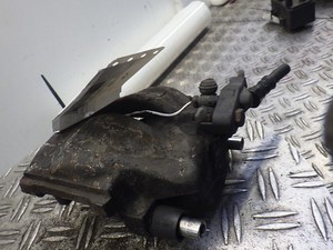 Bremssattel VW LT 28-35 II Bus (2DM) 2.5 TDI 75kW 102PS hinten rechts  AHD