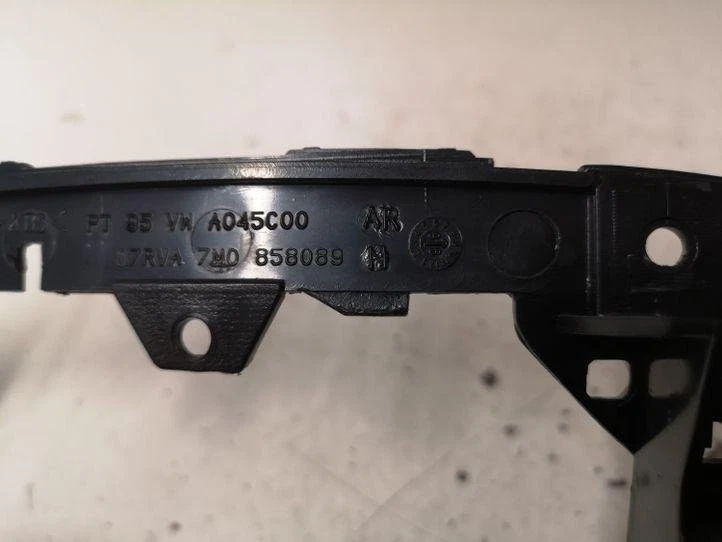 VW SHARAN 7M8, 7M9, 7M6 Panneau de Commutateurs 7M0858089 2.8 Essence 27072986 - Photo 2/3