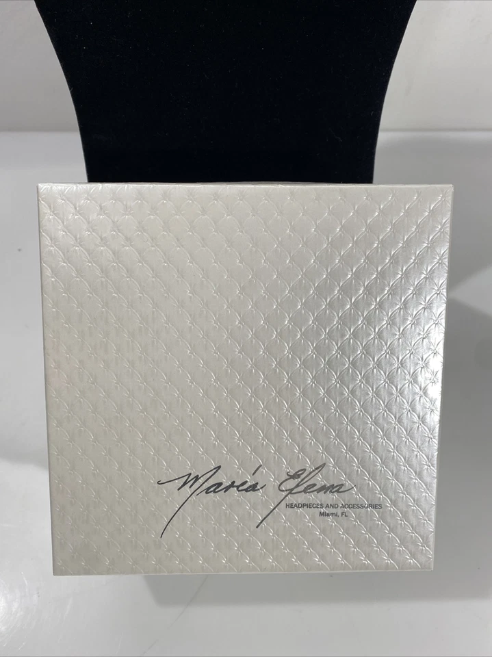 Tocado Floral Maria Elena Halo Nupcial Tono Plata Con Cristales Swarovski Foto 4 de 4