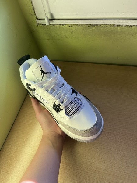 AIR JORDAN RETRO 4