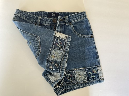 Vintage GAP Embroidered Jean Shorts Girls Size 8 floral Pattern - Picture 6 of 7