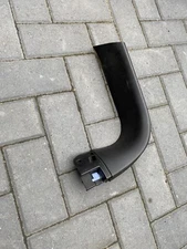 RENAULT KADJAR Rear Trunk Lid Windscreen RIGHT Corner Trim 909022349R 2016-2020
