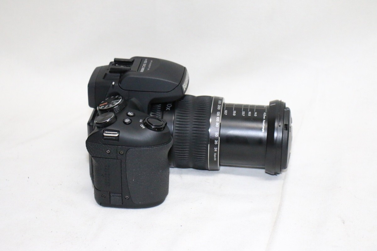 FUJIFILM FINEPIX HS30 EXR 16.0MP Digital Camera with 32gb memory