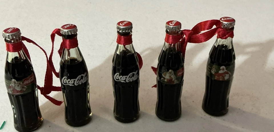 Lote de 5 adornos de botella rellenos miniatura vintage 2000 Coca-Cola Sunbloom Santa Foto 3 de 3