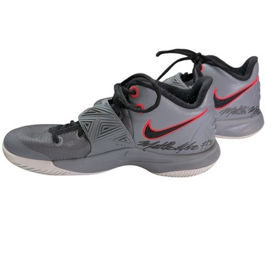 Nike Kyrie Flytrap 3 Zoom Mens 8.5 Sneakers Cool Grey Signed by Matthew Mors #32