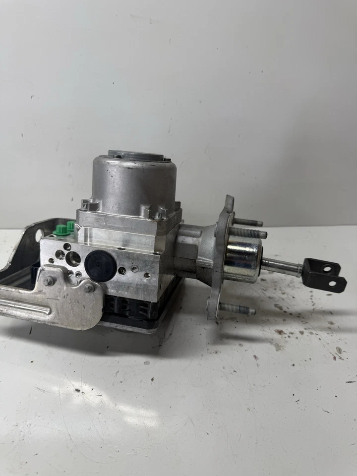 2021 2022 Cadillac Escalade ESV ABS Brake Booster Module 85543269 OEM 3193 - Image 4 of 4