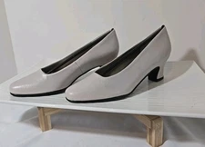 Mark Lemp Womens Pumps Size 6N Vicki White Pearl Color