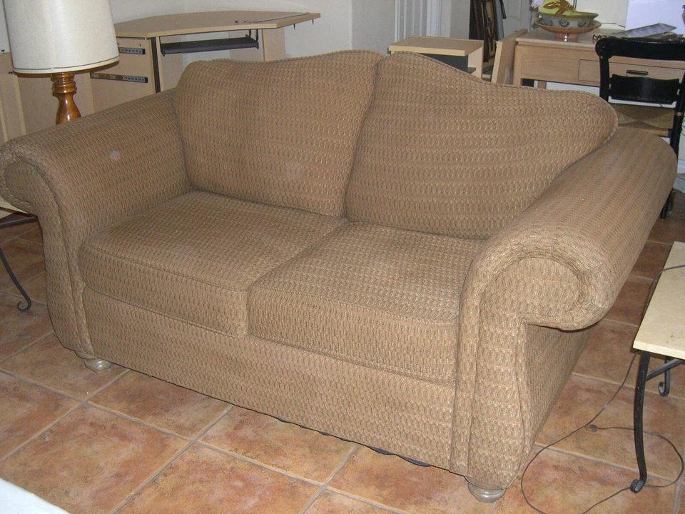 双人沙发 — 第 2/3 张图片