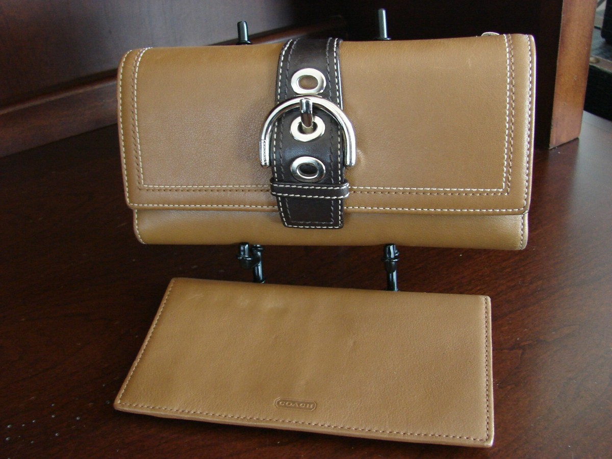 Coach Soho Tan Brown Beige Leather Silver Buckle Trifold Checkbook