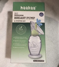 Haakaa Silicone Breast Pump- Milk Collector with Stopper Set- 4 oz NEW