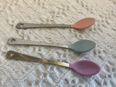 3- Munchkin Rubberized Tip Infant Baby Spoons Blue Purple Peach